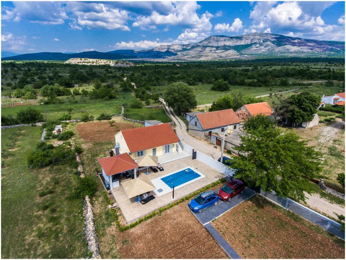 House Mellifera Hotel Razvode Buitenkant foto