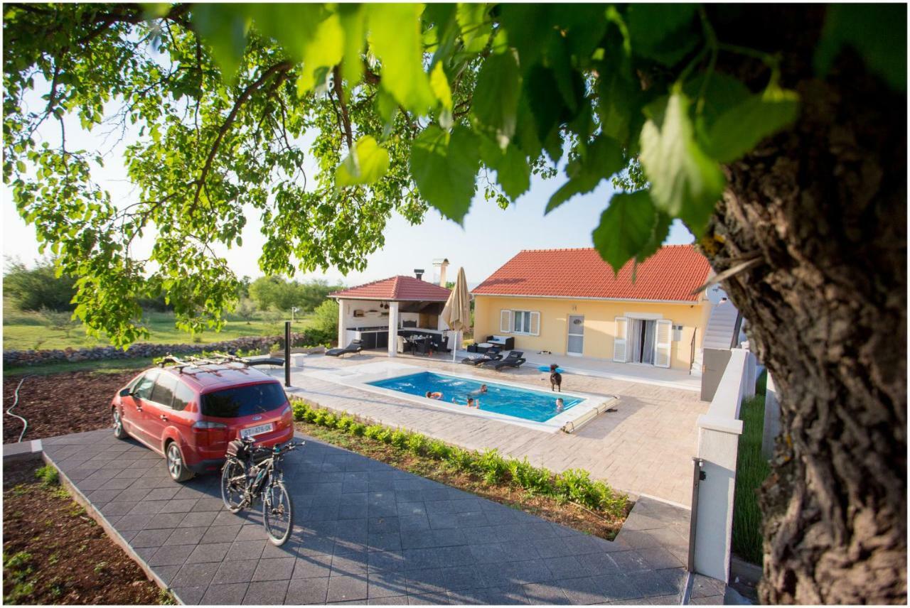 House Mellifera Hotel Razvode Buitenkant foto
